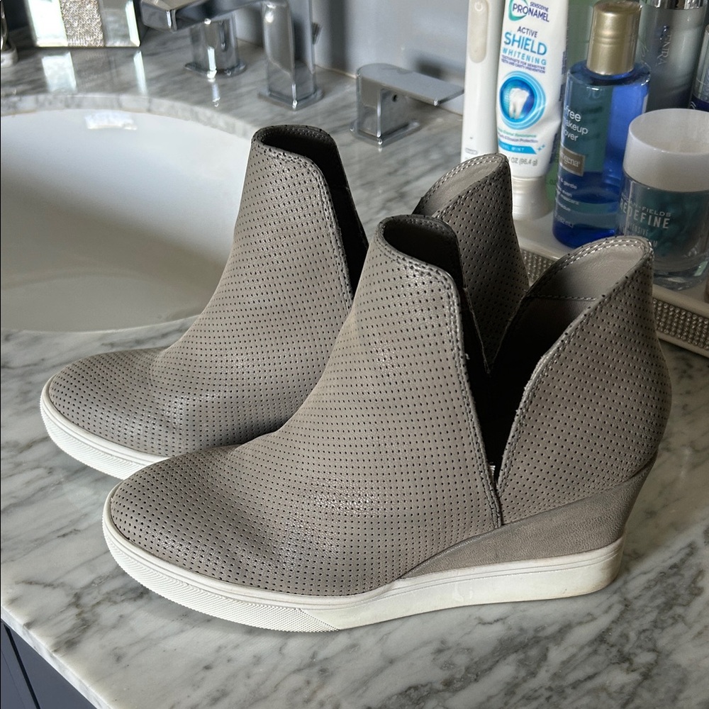 MIA Perforated Gray Wedge Booties